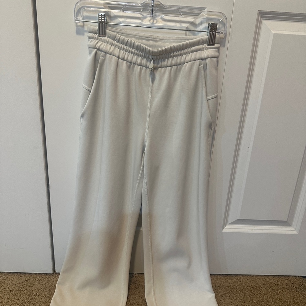 Lululemon Cropped Softreme Pant